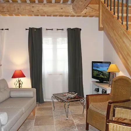 3 Bedroom Beautiful In Les Fontaines *